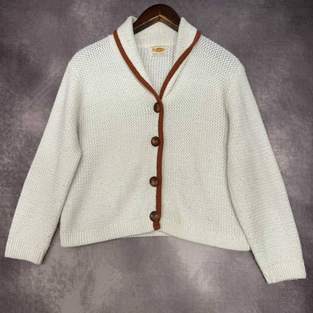 Vintage 1960s Kerrybrooke Women's Medium White Shawl Collar Knit Cardigan